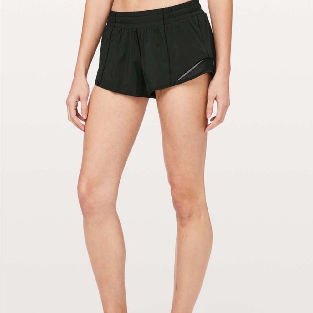 Black Women's Lululemon Hotty Hot Shorts